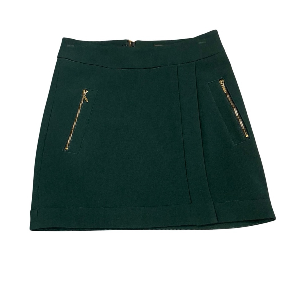 🌸 3/$20 Bedo Green Mini Skirt